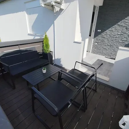 Lana Surrounded By Nature Apartment Bibinje